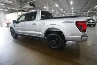 Ford F-150 2024 4x4 XLT 4 puertas SuperCrew 6.5 pies. SB