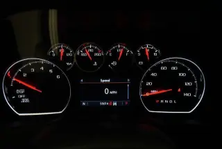 Chevrolet Silverado 1500 2020 4x4 LT 4 puertas Doble Cabina 1.98 m (6.6 pies) caja corta