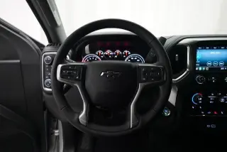Chevrolet Silverado 1500 2020 4x4 LT 4 puertas Doble Cabina 1.98 m (6.6 pies) caja corta