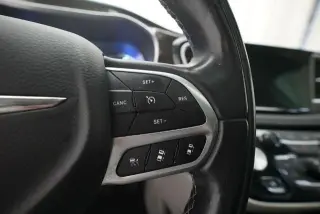 Chrysler Pacifica Híbrido 2022 Limited 4 puertas Minivan