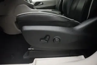 Chrysler Pacifica Híbrido 2022 Limited 4 puertas Minivan