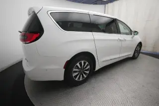 Chrysler Pacifica Híbrido 2022 Limited 4 puertas Minivan