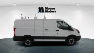 Ford Transit 2017 250 3 puertas SWB Techo Bajo Furgón de Carga con Puertas Laterales 60/40 del Lado del Pasajero
