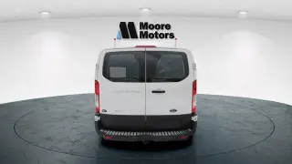 Ford Transit 2017 250 3 puertas SWB Techo Bajo Furgón de Carga con Puertas Laterales 60/40 del Lado del Pasajero