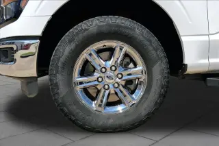 Ford F-150 2025 4x4 XLT 4 puertas SuperCrew 6.5 pies. SB