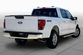 Ford F-150 2025 4x4 XLT 4 puertas SuperCrew 6.5 pies. SB
