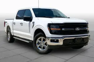Ford F-150 2025 4x4 XLT 4 puertas SuperCrew 6.5 pies. SB