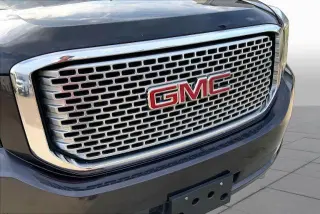 GMC Yukon 2015 4x2 Denali 4 puertas SUV