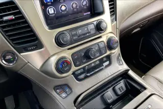 GMC Yukon 2015 4x2 Denali 4 puertas SUV