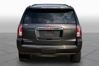 GMC Yukon 2015 4x2 Denali 4 puertas SUV