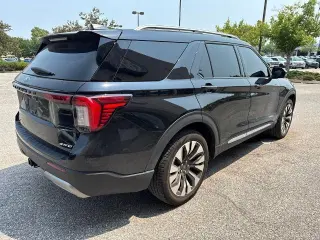 Ford Explorer 2025 AWD Platinum 4 puertas SUV