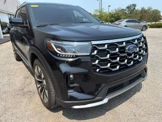 Ford Explorer 2025 AWD Platinum 4 puertas SUV