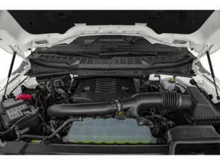 Ford F-150 2023 4x4 XLT 4 puertas SuperCrew 5.5 pies. SB