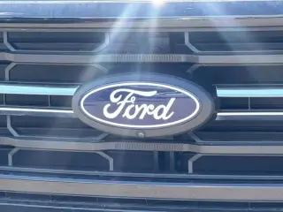 Ford F-150 2024 4x4 XLT 4 puertas SuperCrew 5.5 pies SB