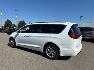 Chrysler Pacifica 2019 Touring L 4 puertas Minivan