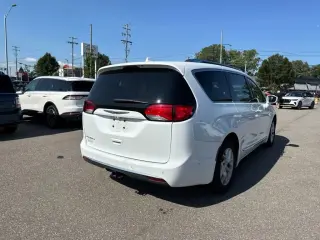 Chrysler Pacifica 2019 Touring L 4 puertas Minivan