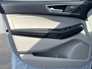 Ford Edge 2023 AWD Titanium 4 puertas Crossover