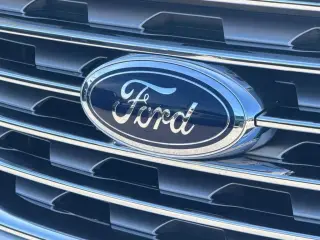 Ford Edge 2023 AWD Titanium 4 puertas Crossover