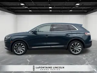 Lincoln Nautilus 2023 AWD Reserve 4 puertas SUV
