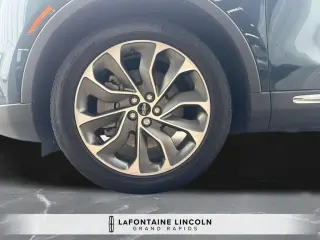 Lincoln Nautilus 2023 AWD Reserve 4 puertas SUV