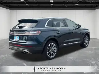 Lincoln Nautilus 2023 AWD Reserve 4 puertas SUV