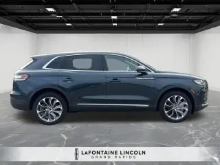 Lincoln Nautilus 2023 AWD Reserve 4 puertas SUV
