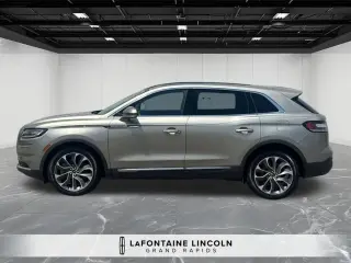 Lincoln Nautilus 2023 AWD Reserve 4 puertas SUV