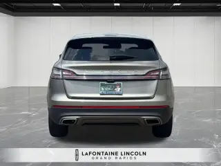 Lincoln Nautilus 2023 AWD Reserve 4 puertas SUV