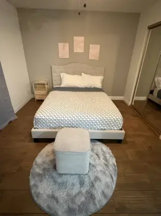 De Renta cuarto