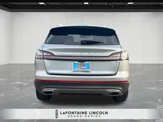 Lincoln Nautilus 2023 AWD Reserve 4 puertas SUV
