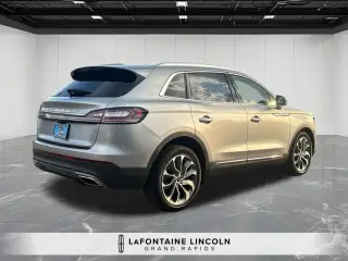 Lincoln Nautilus 2023 AWD Reserve 4 puertas SUV