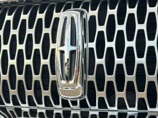 Lincoln Nautilus 2023 AWD Reserve 4 puertas SUV