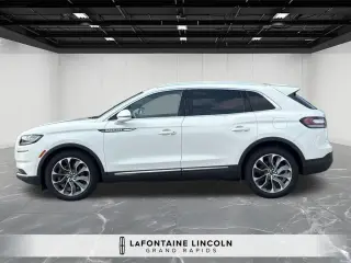Lincoln Nautilus 2023 AWD Reserve 4 puertas SUV