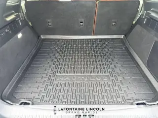 Lincoln Nautilus 2023 AWD Reserve 4 puertas SUV