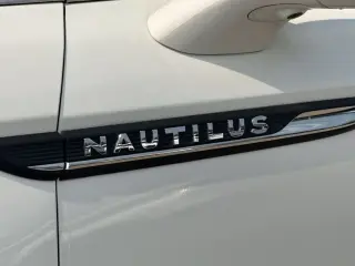 Lincoln Nautilus 2023 AWD Reserve 4 puertas SUV