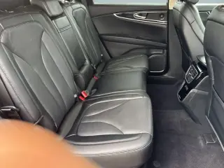 Lincoln Nautilus 2023 AWD Reserve 4 puertas SUV