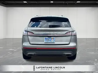 Lincoln Nautilus 2023 AWD Reserve 4 puertas SUV