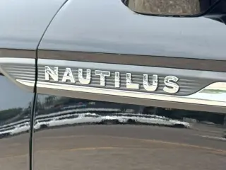 Lincoln Nautilus 2023 AWD Reserve 4 puertas SUV