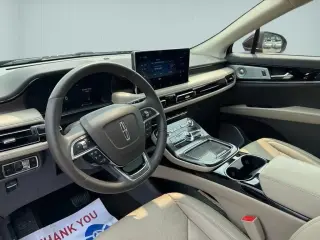 Lincoln Nautilus 2023 AWD Reserve 4 puertas SUV