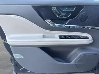 Lincoln Corsair 2023 AWD Reserve 4 puertas SUV