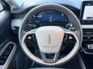 Lincoln Corsair 2023 AWD Reserve 4 puertas SUV