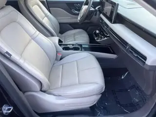 Lincoln Corsair 2023 AWD Reserve 4 puertas SUV