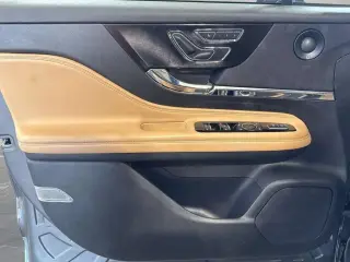 Lincoln Corsair 2023 AWD Reserve 4 puertas SUV