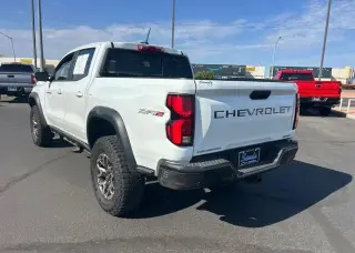 Chevrolet Colorado 2025 4x4 ZR2 4 puertas Cabina Crew 5 pies. SB