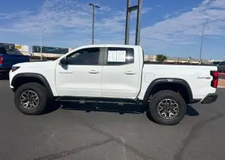 Chevrolet Colorado 2025 4x4 ZR2 4 puertas Cabina Crew 5 pies. SB
