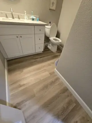 Pisos laminados y de vinyl