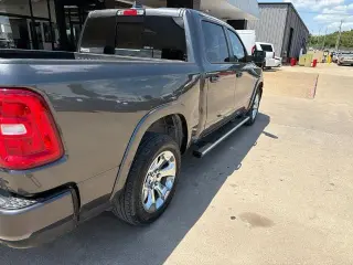 Ram 1500 2025 4x2 Big Horn Cabina Crew 4 puertas 5.6 pies. Pickup SB