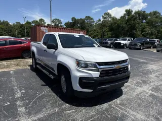 Chevrolet Colorado 2021 4x2 Work Truck 4 puertas Cabina Extendida 6 pies. LB