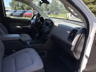 Chevrolet Colorado 2021 4x2 Work Truck 4 puertas Cabina Extendida 6 pies. LB