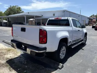 Chevrolet Colorado 2021 4x2 Work Truck 4 puertas Cabina Extendida 6 pies. LB